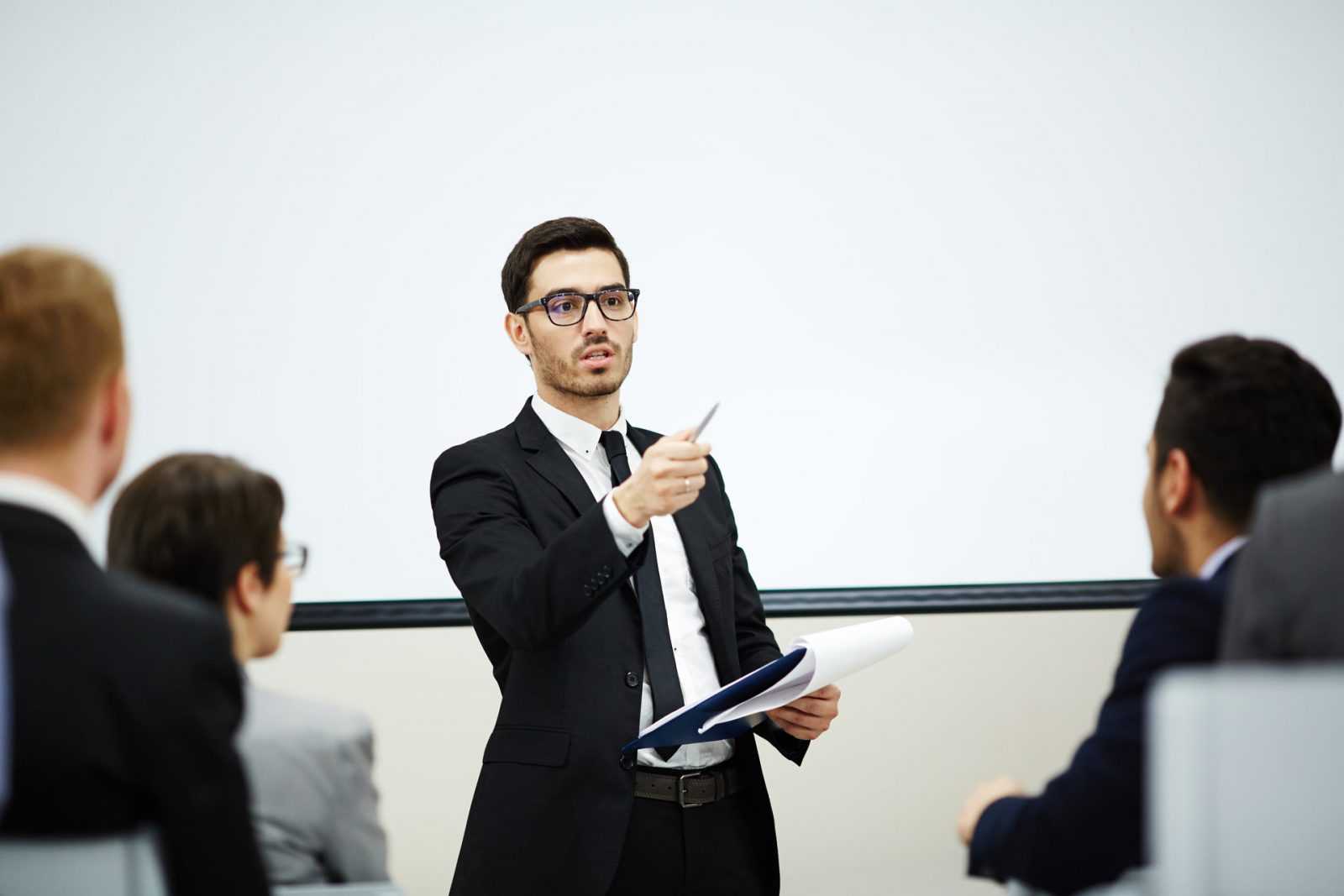 bachelor of business administration | البكالوريوس التنفيذي في إدارة الأعمال